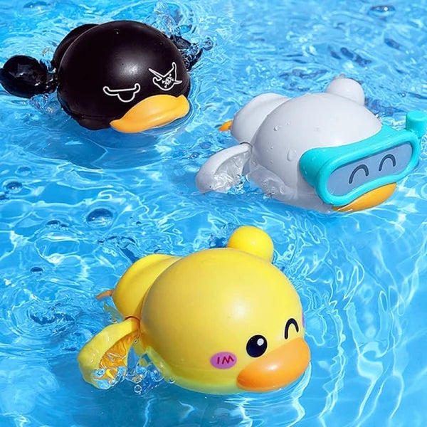 DuckDuckGo™ - Badspeelgoed | Set van 3 stuks badeendjes - Interactief badtijdspel - Voor baby's en peuters - Verbetert Sensorische Vaardigheden en Watervertrouwen