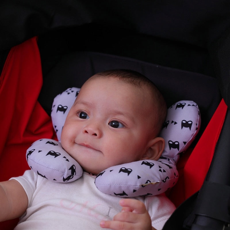 TravelKid™ - Zachte U-vormig support kussen voor hoofd en nek | Vanaf nu comfortabel reizen met jouw kindje!